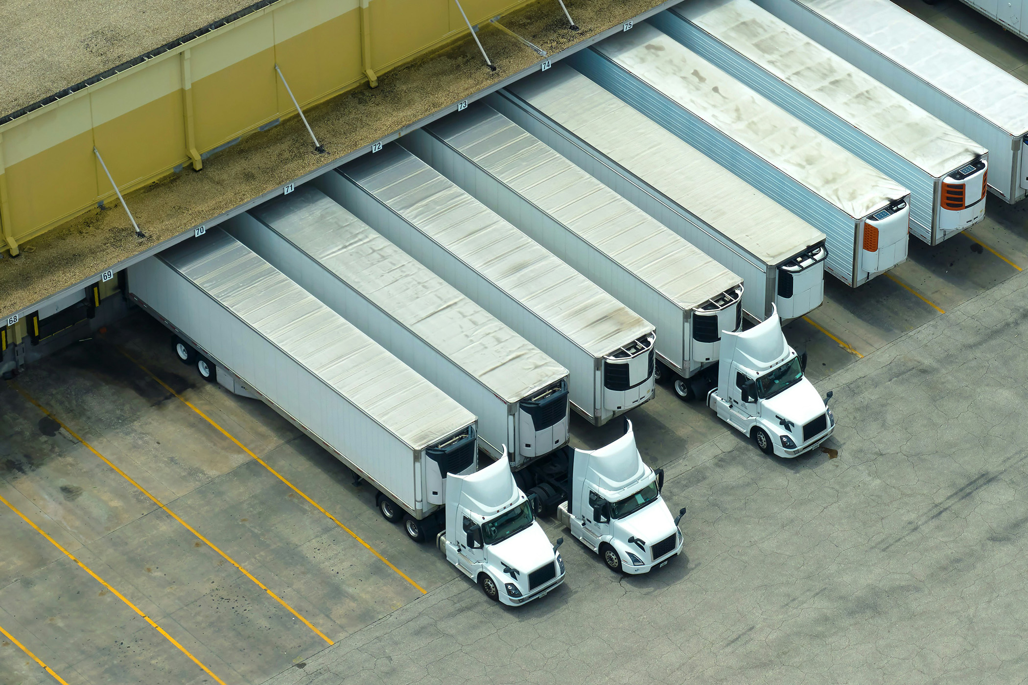 Distribution fleet at loading docks
